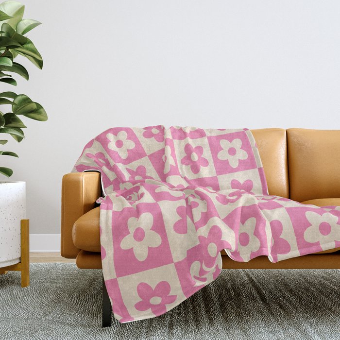 90s checkers flowers cream and pink Throw Blanket