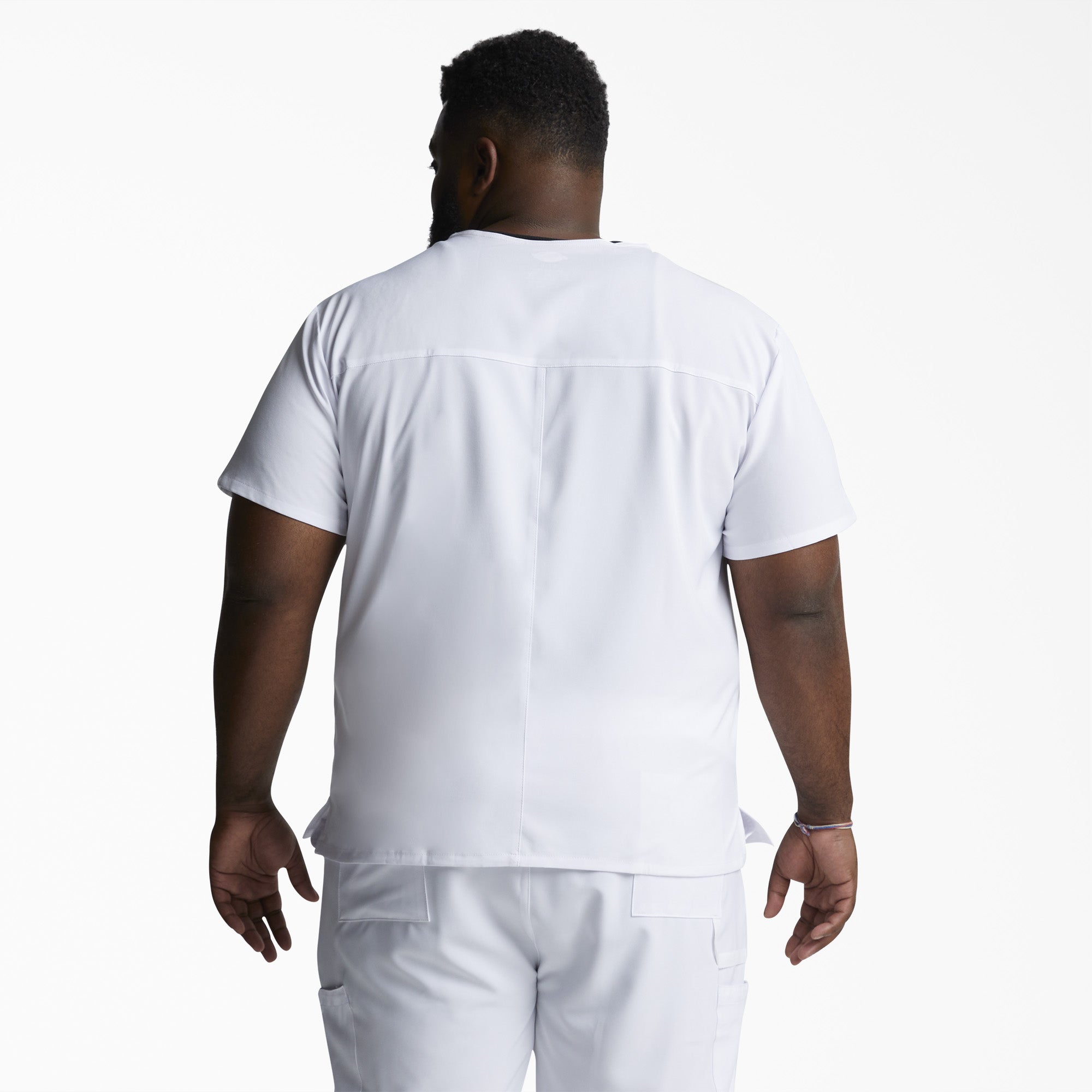 Men's EDS Essentials Tuckable V-Neck Scrub Top